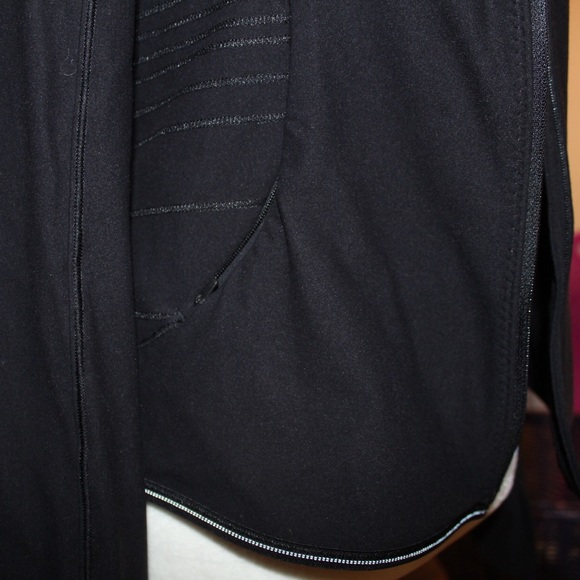 lululemon zipup - Picture 2 of 7